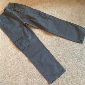 Boys cargo pant size 10